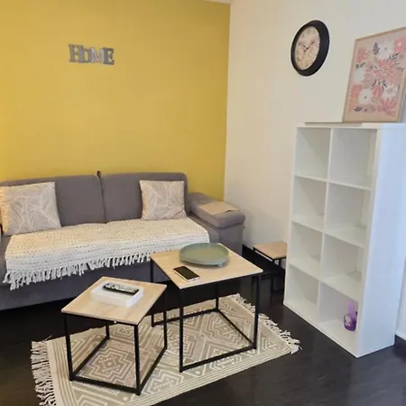 Chez Camille Cosy, Parking Gratuit Terrasse Λούρδη