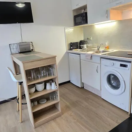 Apartment Chez Camille Cosy, Parking Gratuit Terrasse