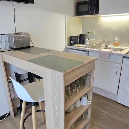 Chez Camille Cosy, Parking Gratuit Terrasse Διαμέρισμα