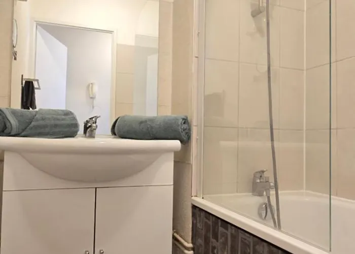 Apartment Chez Camille Cosy, Parking Gratuit Terrasse