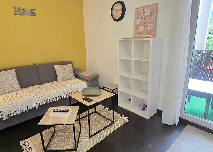 Chez Camille Cosy, Parking Gratuit Terrasse Apartment Lourdes