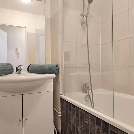 Chez Camille Cosy, Parking Gratuit Terrasse * 卢德